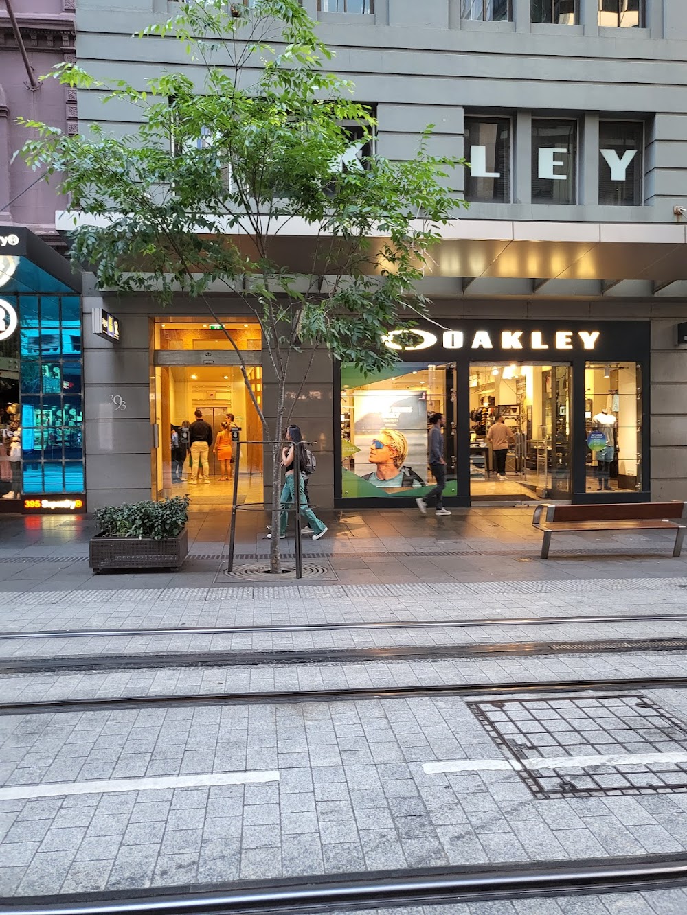 Oakley — recent sunglasses store photo in Sydney NSW 2000, NSW (Google Business Profile)