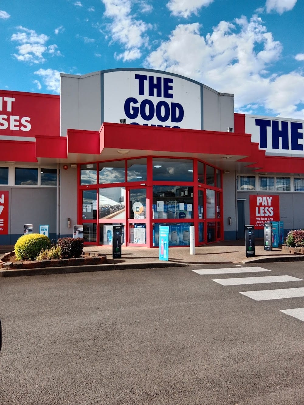 Ruthven Plaza The Nail Place — recent jujitsu school photo in Kearneys Spring, Queensland (Google Business Profile)