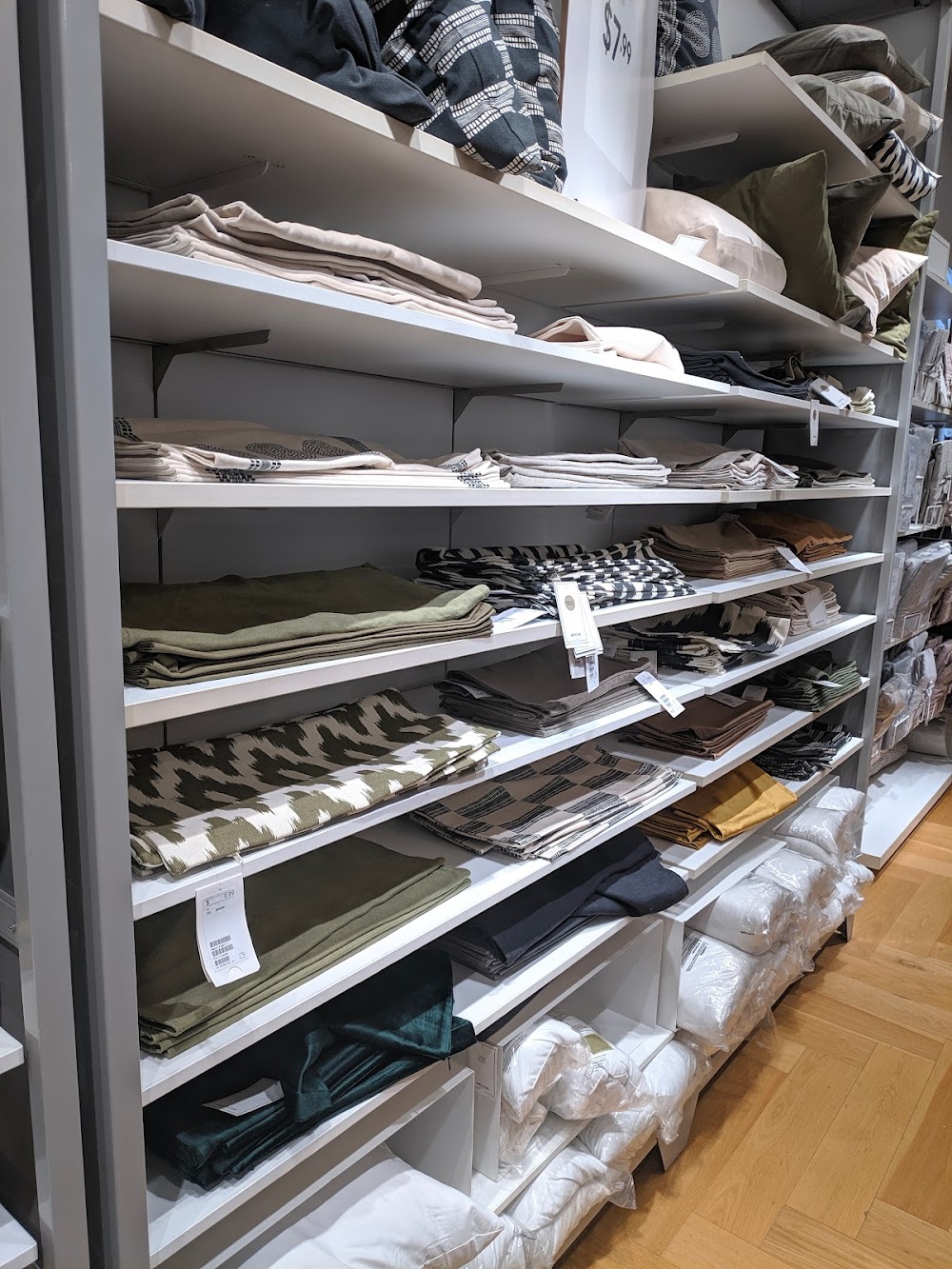 UNIQLO Queen Street Mall — recent clothing store photo in Brisbane City QLD 4000, QLD (Google Business Profile)