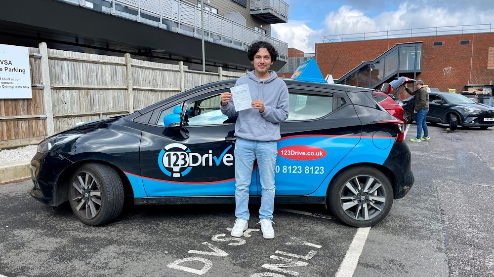 123 Drive — recent driving schools photo in London SE17 3DH (Google Business Profile)