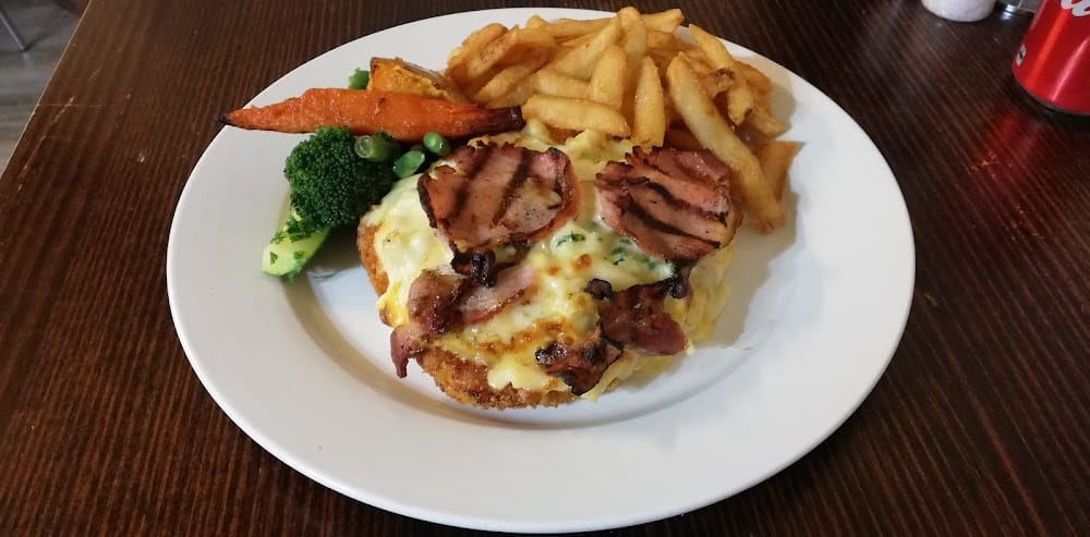 Beverford Tavern — recent pub photo in Beverford, Victoria (Google Business Profile)