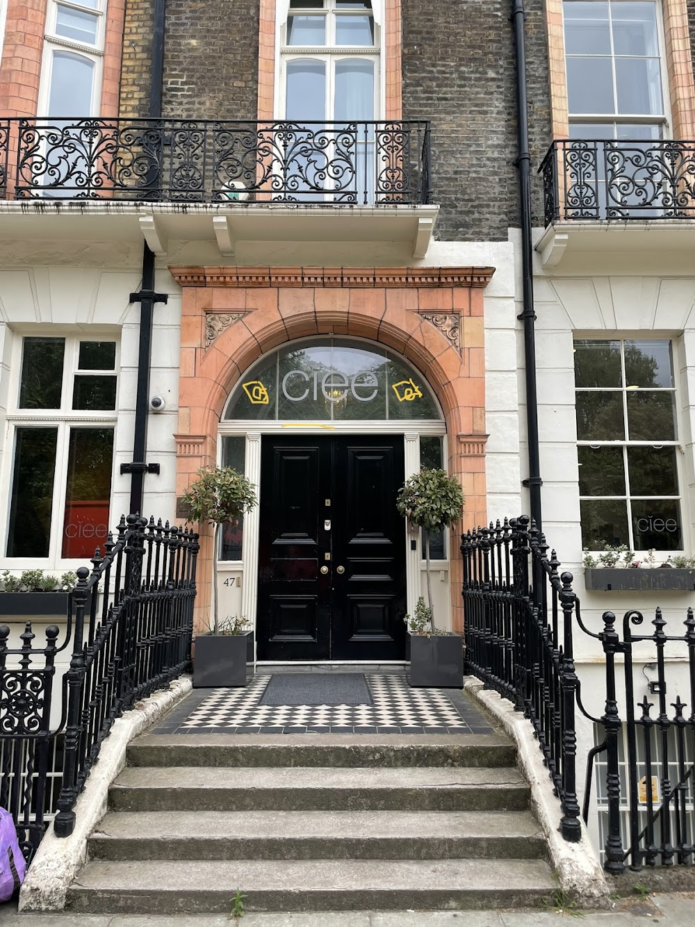 ES World London campus — recent english language school photo in London WC1H 0AA, Greater London (Google Business Profile)
