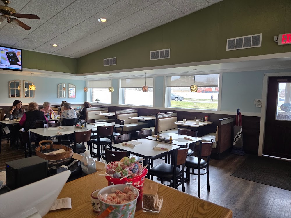New Horizon Restaurant — recent american restaurant photo in Oak Forest, IL (Google Business Profile)