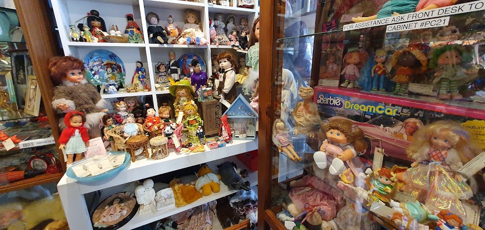 Pickers Retro Haven — recent antique store photo in Beaconsfield VIC 3807, VIC (Google Business Profile)