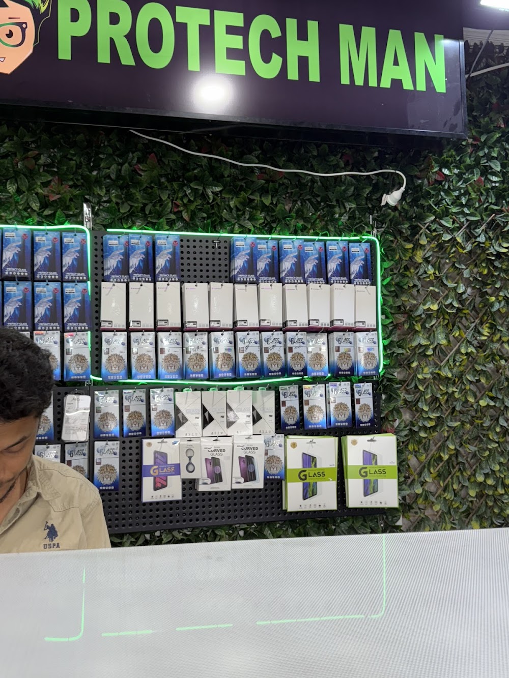 PRO TECH MAN — recent mobile phone repair shop photo in Bankstown NSW 2200, NSW (Google Business Profile)